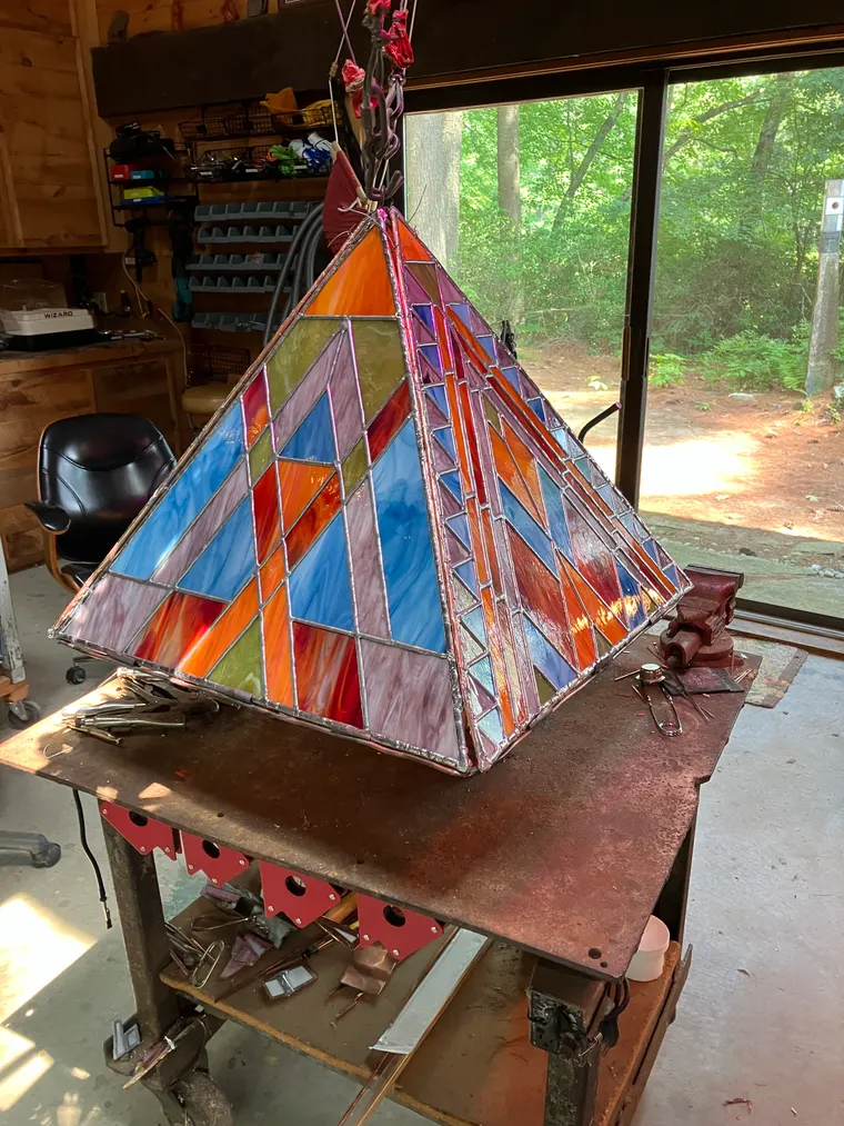 Hoopla Pyramid, construction photo