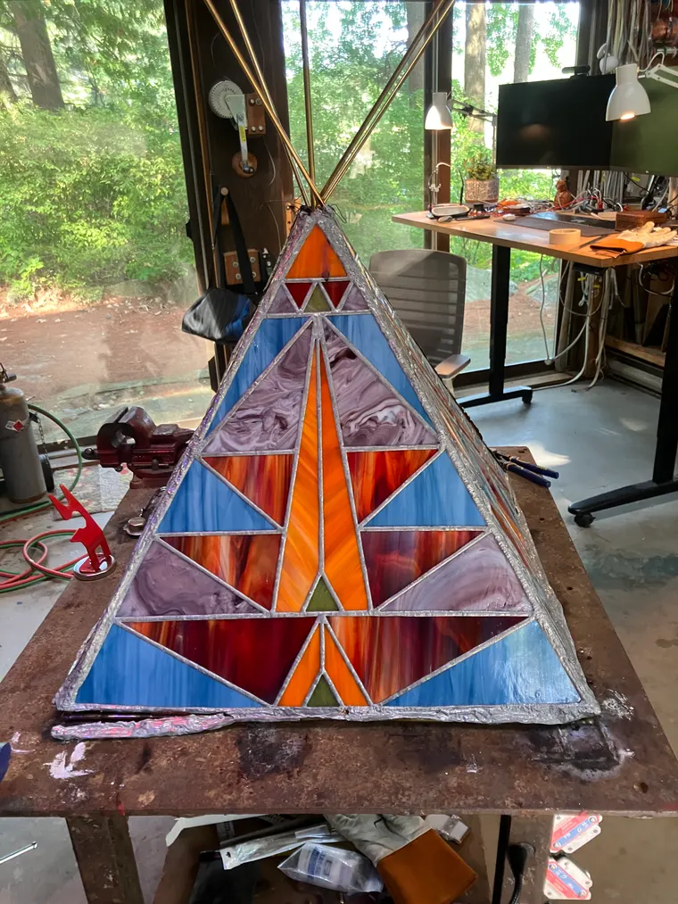 Hoopla Pyramid, construction photo