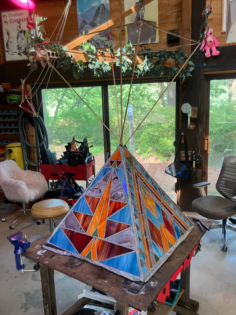 Hoopla Pyramid, construction photo
