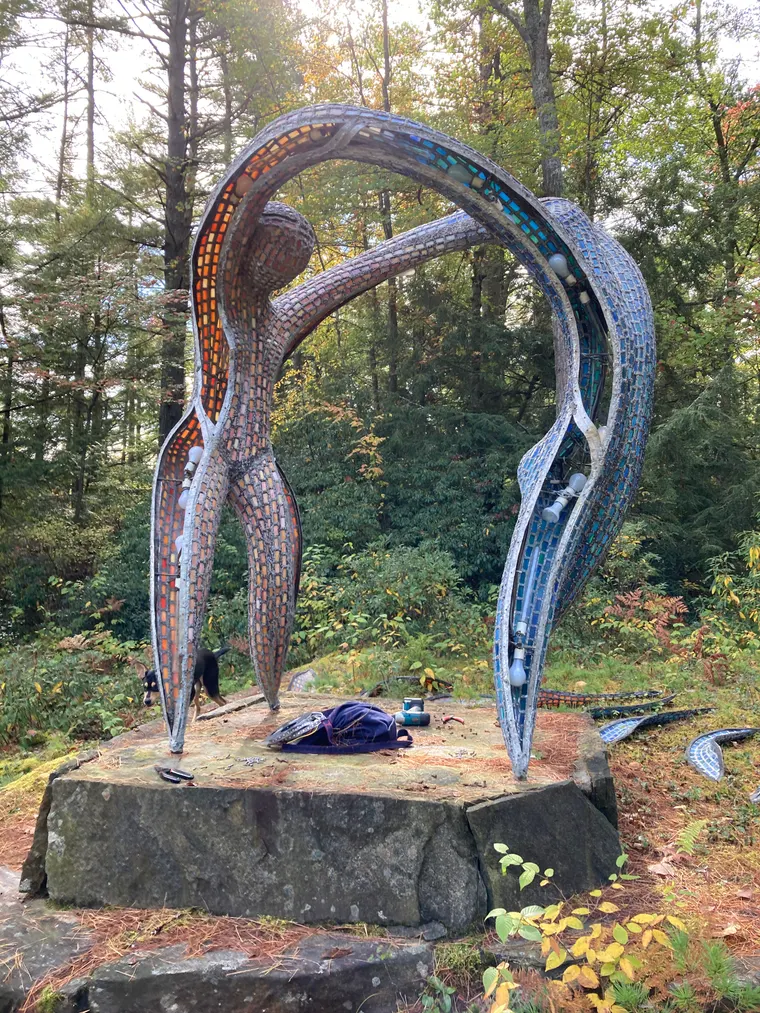 The Dancers, construction photo